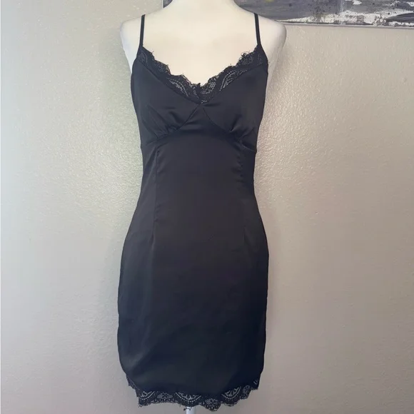 Princess Polly | Intimates & Sleepwear | Princess Polly Black Lace Trim  Slip Dress | Poshmark
